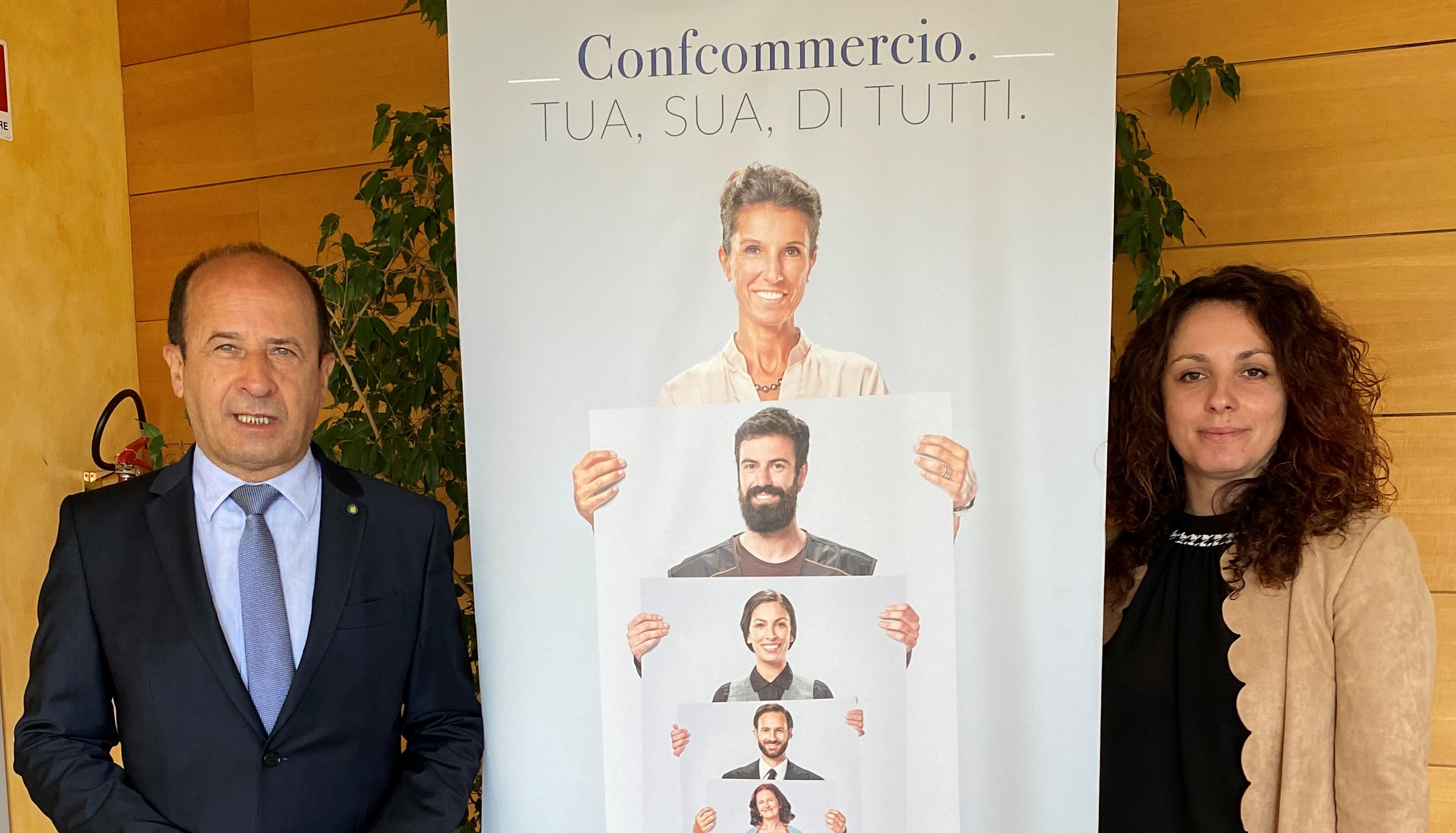 confcommercio di pesaro e urbino - pagamenti elettronici, a giugno scattano le multe. critica confcommercio marche nord
