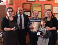 Confcommercio di Pesaro e Urbino - Il ristorante Da Luisa premiato da Confcommercio per  50 anni di attivit