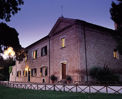Villa Tombolina - Casolare e Villa per la tua vacanza tra Mare e Campagna Villa Tombolina - Casolare e Villa per la tua vacanza tra Mare e Campagna