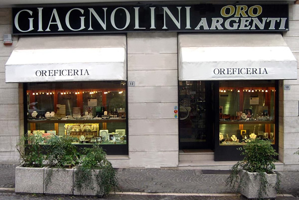 Gioielleria Giagnolini - Orologi, argenteria, gioielli e laboratorio orafo Gioielleria Giagnolini - Orologi, argenteria, gioielli e laboratorio orafo